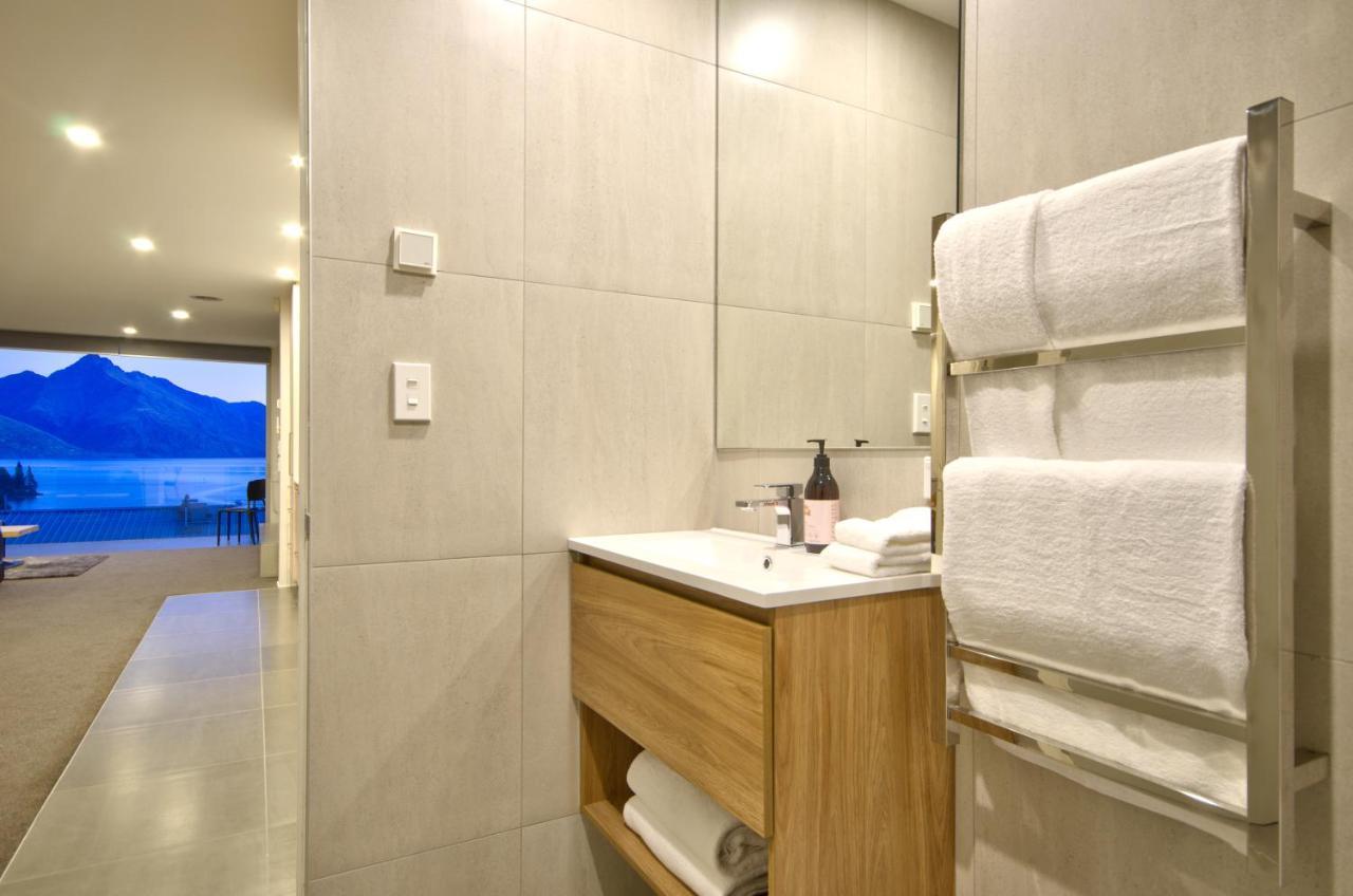 Centrally Superior Apartment ควีนส์ทาวน์ ภายนอก รูปภาพ